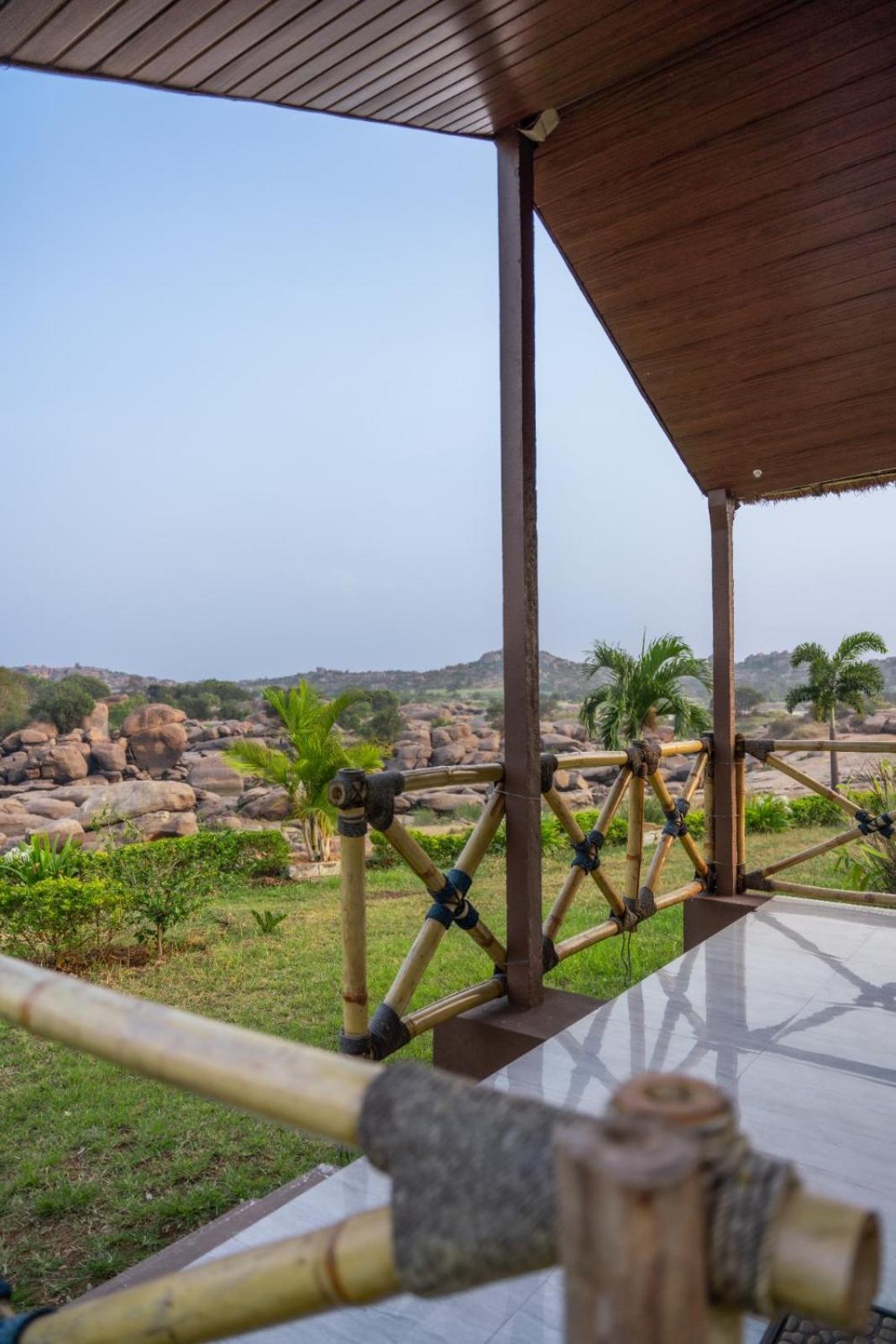 Leo Woods Hampi River View Hotel Kültér fotó